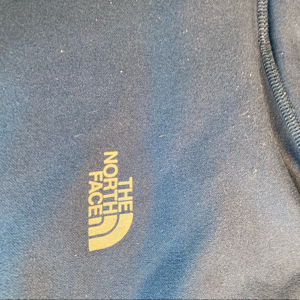 The north face blue hoodie pullover large
Some piling - Picture 2 of 7
